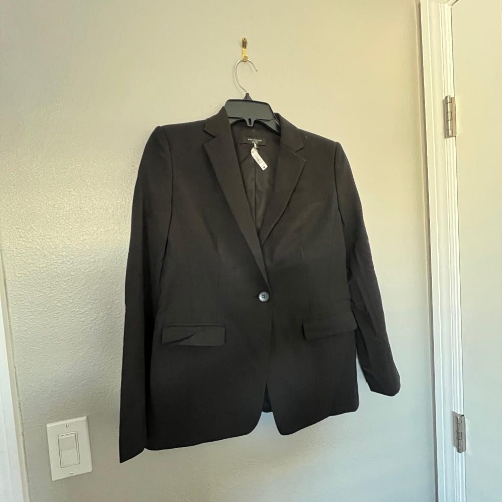 Ann Taylor Black Blazer- 4P